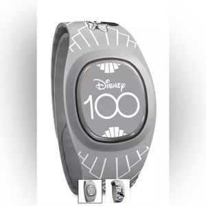 New in box Disney 100 magic band plus